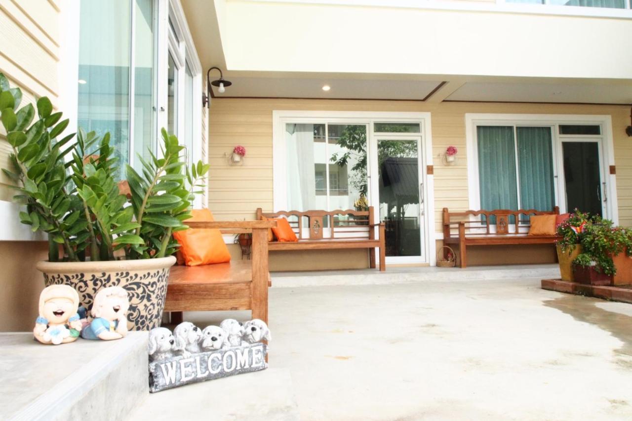 פרה נאקון סי איוטאיה Romyen Cafe' Homestay מראה חיצוני תמונה