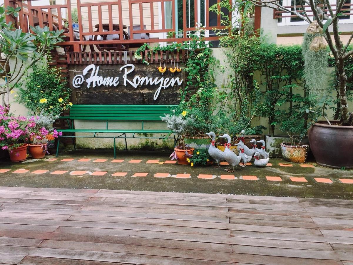 פרה נאקון סי איוטאיה Romyen Cafe' Homestay מראה חיצוני תמונה