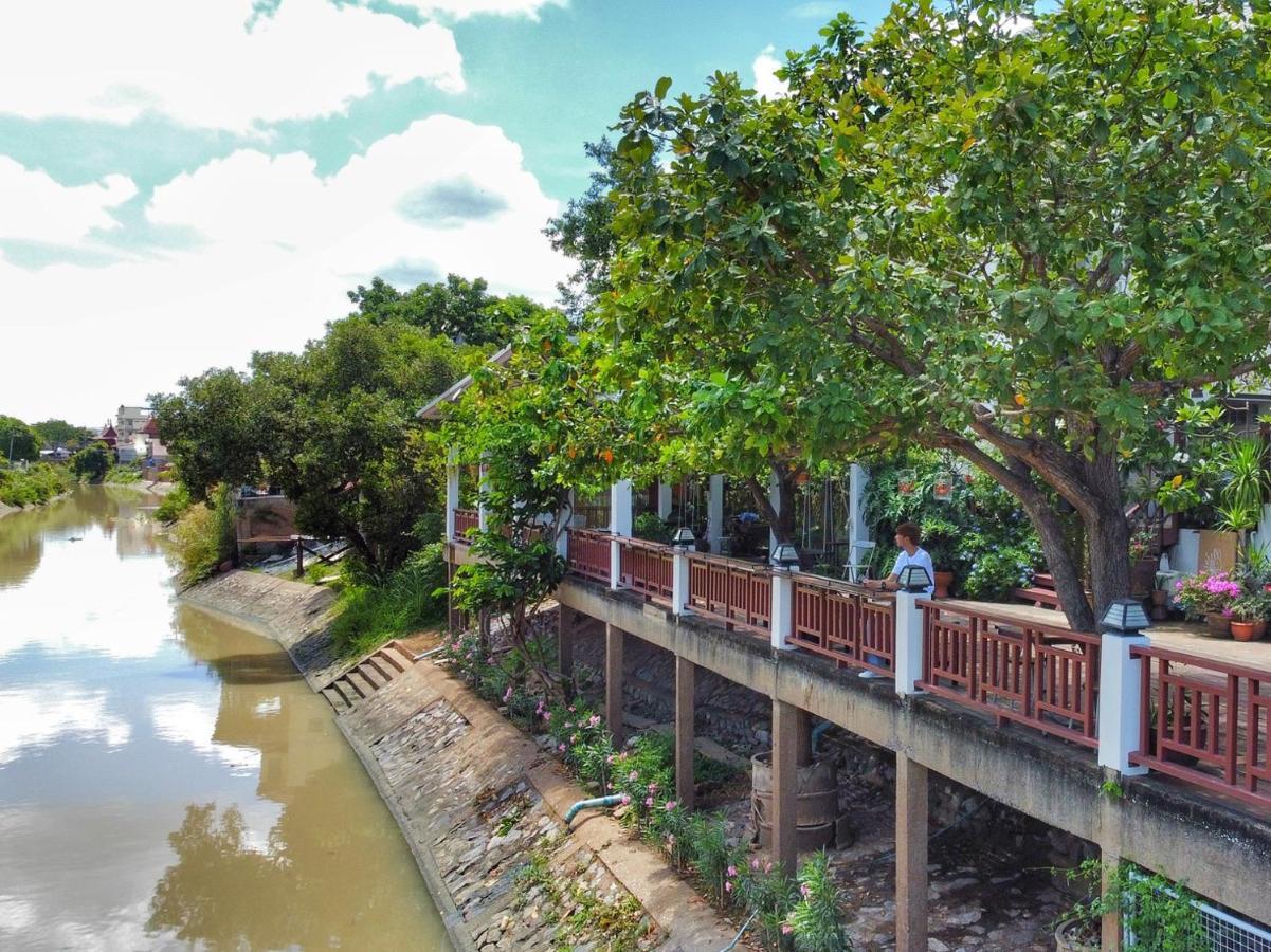 פרה נאקון סי איוטאיה Romyen Cafe' Homestay מראה חיצוני תמונה